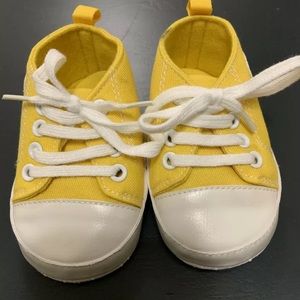 Baby soft sole shoes